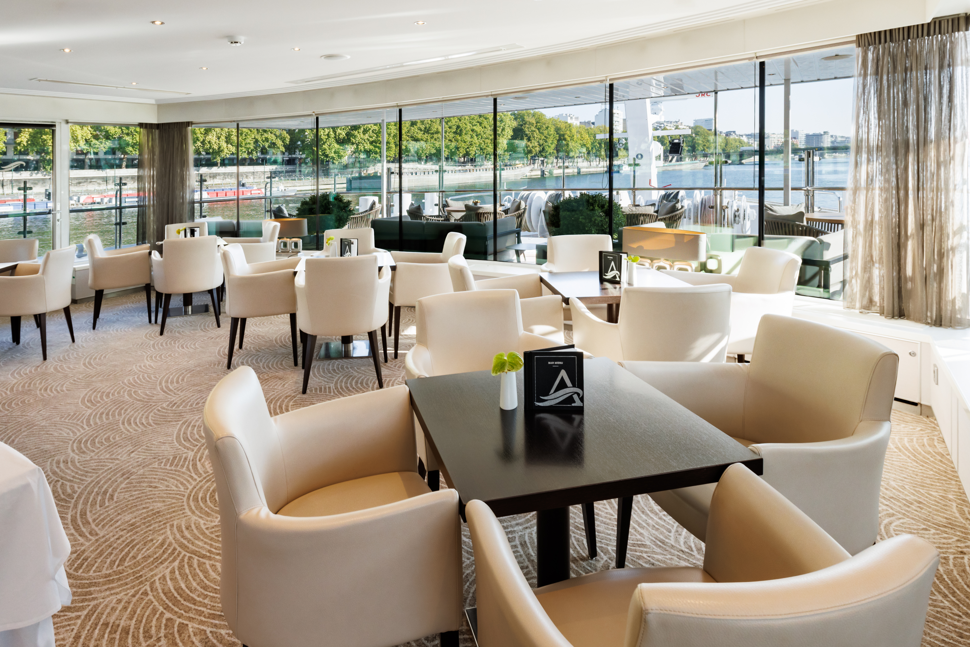 Avalon Waterways Avalon Tapestry Ii Panorama Bistro 1 ©Bence Fejes